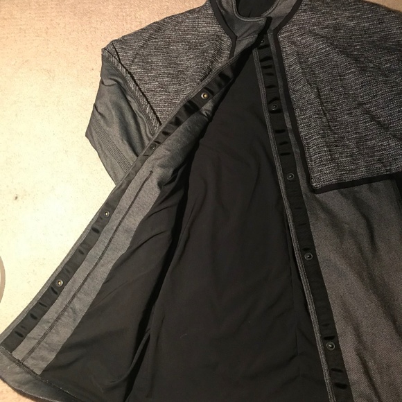 Lululemon Cocoon Car Coat - Picture 3 of 4